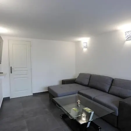 Apartment T2 Cosy Entre Calme Et Proximite