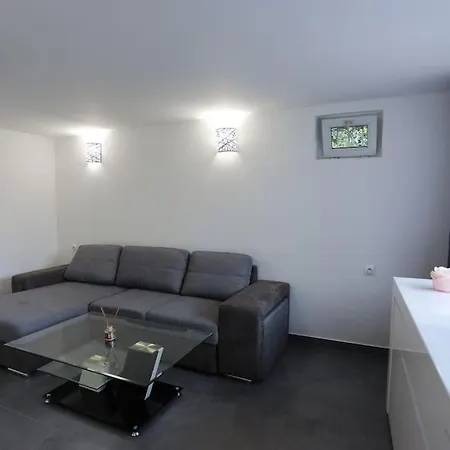 T2 Cosy Entre Calme Et Proximite Apartment