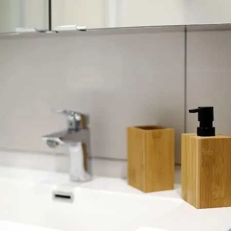 T2 Cosy Entre Calme Et Proximite *